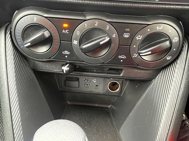 MAZDA 2 2022 Image 31