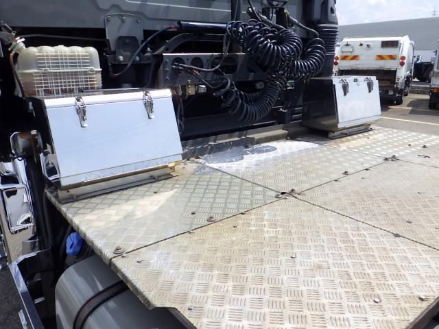 NISSAN DIESEL QUON 2019 Image 31