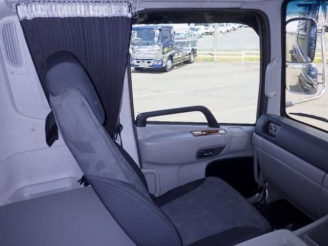 NISSAN DIESEL QUON 2019 Image 31