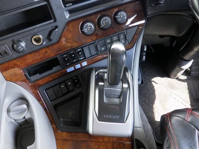 NISSAN DIESEL QUON 2019 Image 31