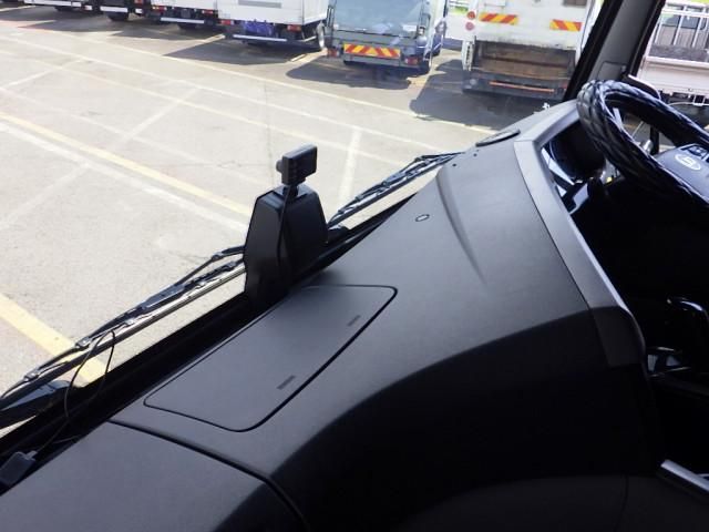 NISSAN DIESEL QUON 2019 Image 31