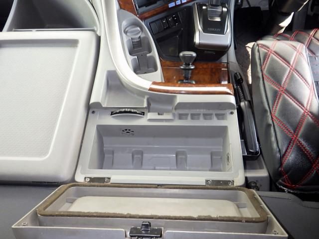 NISSAN DIESEL QUON 2019 Image 31