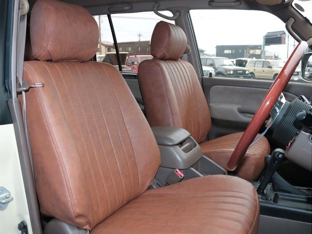 TOYOTA LANDCRUISER PRADO 2001 Image 31