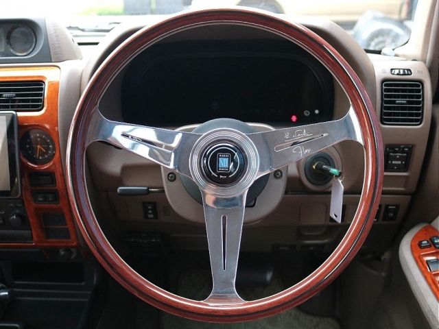 TOYOTA LANDCRUISER PRADO 2001 Image 31