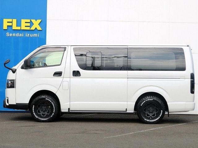 TOYOTA HIACE VAN 4WD 2023 Image 31