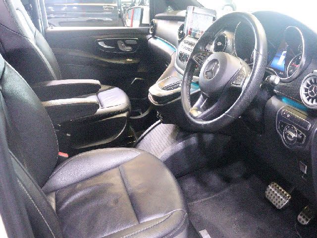 MERCEDES BENZ V CLAS 2021 Image 31