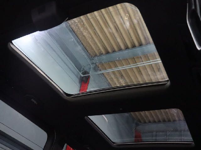 MERCEDES BENZ V CLAS 2021 Image 31