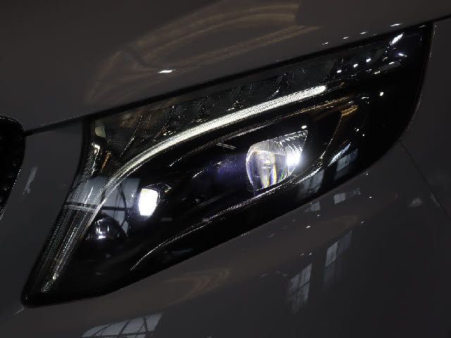 MERCEDES BENZ V CLAS 2021 Image 31
