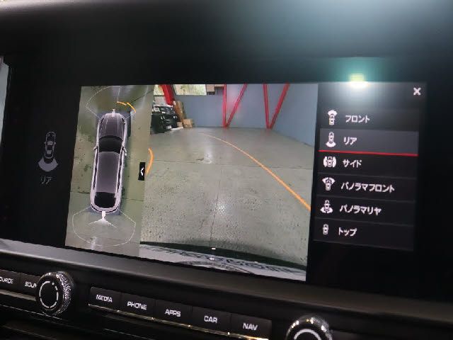 PORSCHE MACAN 2019 Image 31