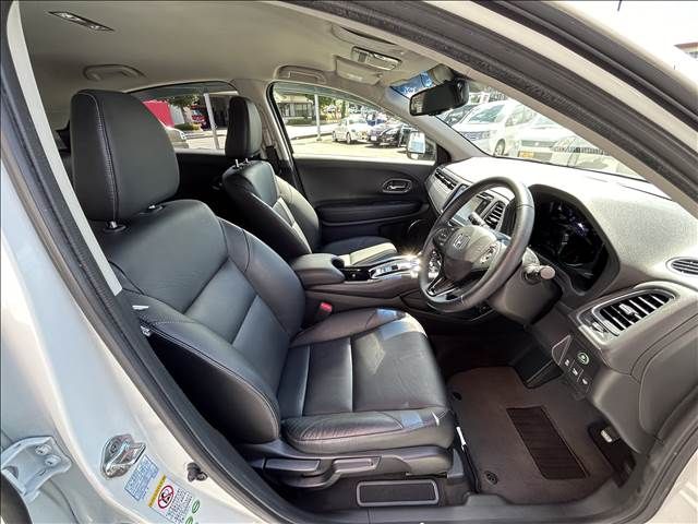 HONDA VEZEL HYBRID 2014 Image 31