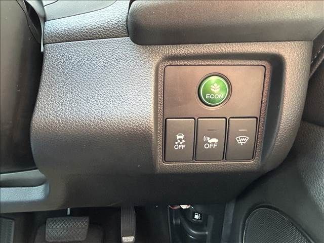 HONDA VEZEL HYBRID 2014 Image 31