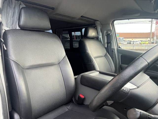 NISSAN NV350 CARAVAN 2017 Image 31