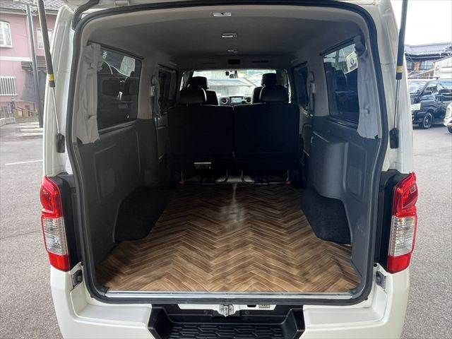 NISSAN NV350 CARAVAN 2017 Image 31