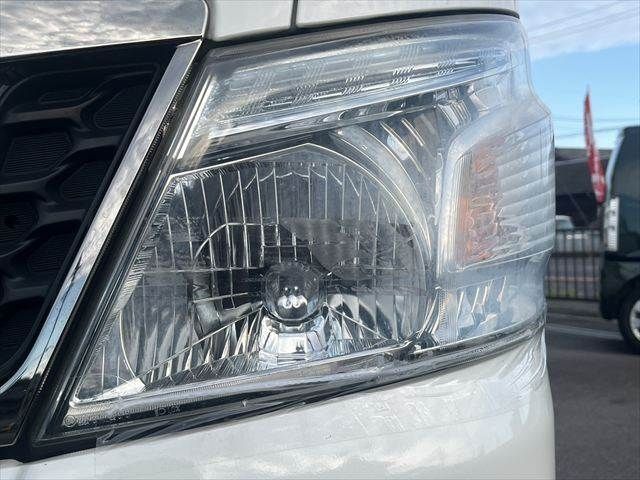 NISSAN NV350 CARAVAN 2017 Image 31