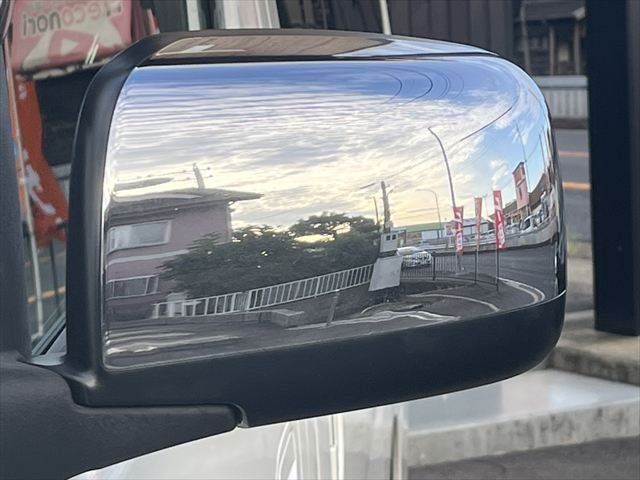 NISSAN NV350 CARAVAN 2017 Image 31