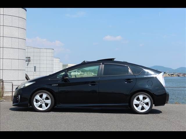 TOYOTA PRIUS 2012 Image 31