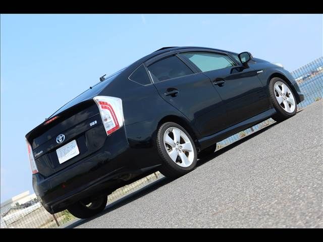 TOYOTA PRIUS 2012 Image 31