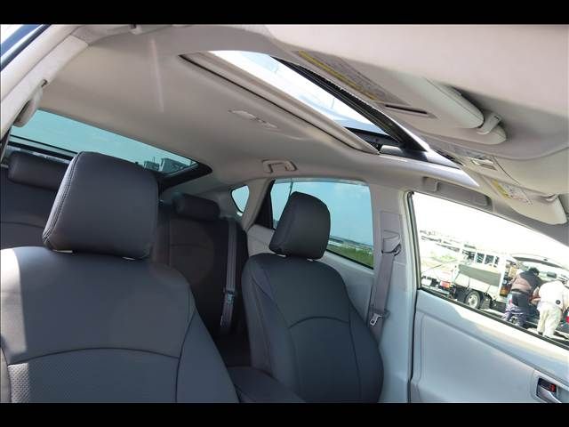 TOYOTA PRIUS 2012 Image 31