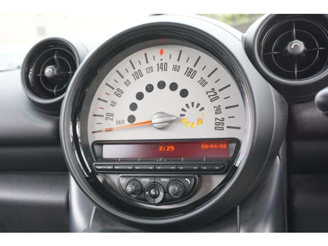 BMW MINI COOPER S CR 2014 Image 31