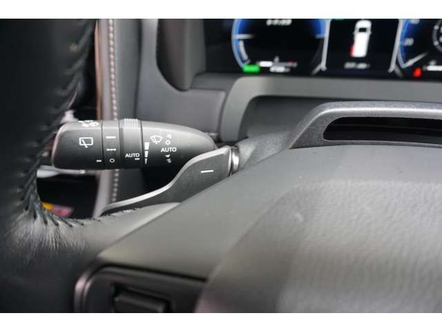 TOYOTA ALPHARD HYBRID 2023 Image 31