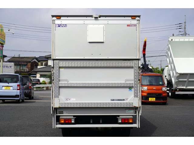 MITSUBISHI CANTER 2017 Image 31