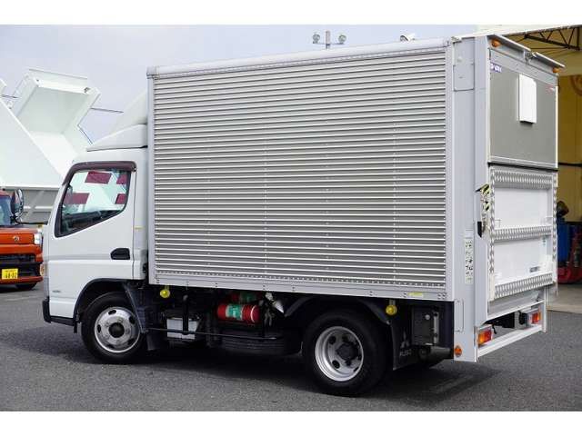 MITSUBISHI CANTER 2017 Image 31