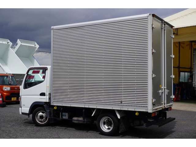 MITSUBISHI CANTER 2018 Image 31