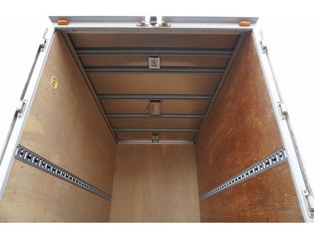 MITSUBISHI CANTER 2018 Image 31