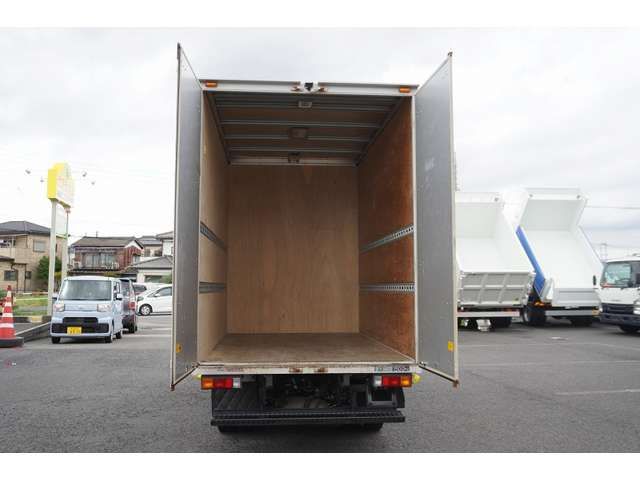 MITSUBISHI CANTER 2018 Image 31