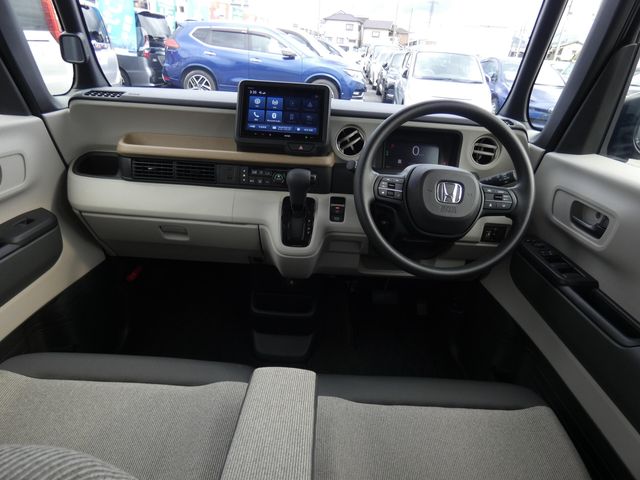 HONDA N BOX 2024 Image 31