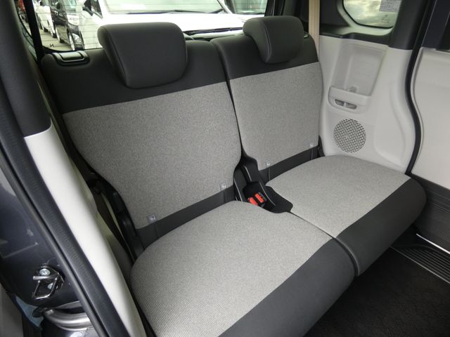 HONDA N BOX 2024 Image 31