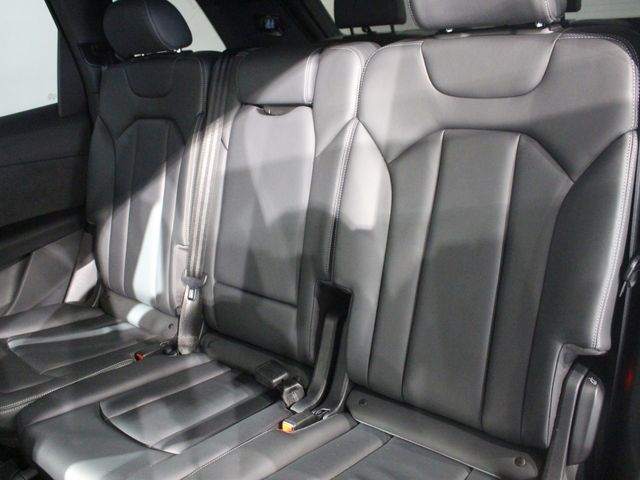 AUDI Q7 2020 Image 31