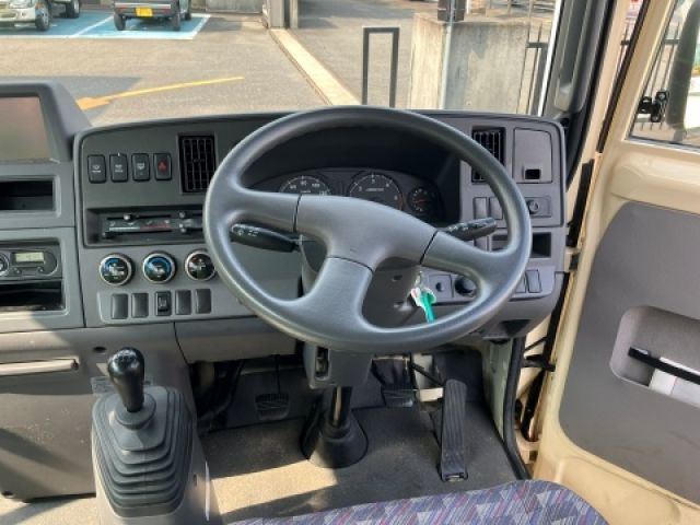 NISSAN CIVILIAN 2018 Image 31