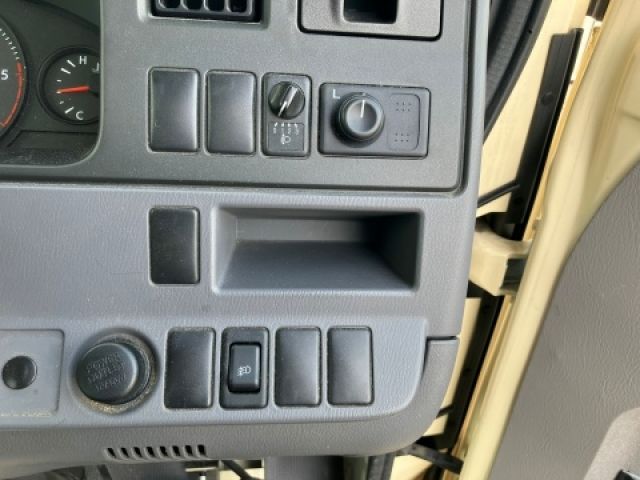 NISSAN CIVILIAN 2018 Image 31