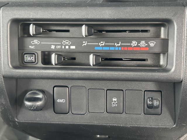 DAIHATSU HIJET TRUCK 4WD 2020 Image 31