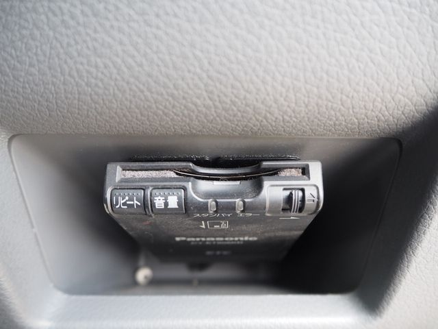 NISSAN NV350 CARAVAN 2015 Image 31