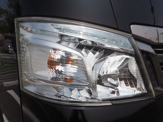 NISSAN NV350 CARAVAN 2015 Image 31