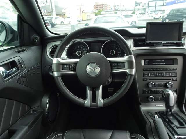 FORD MUSTANG 2014 Image 31