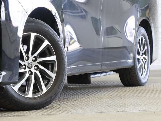 TOYOTA ALPHARD HYBRID 4WD 2017 Image 31