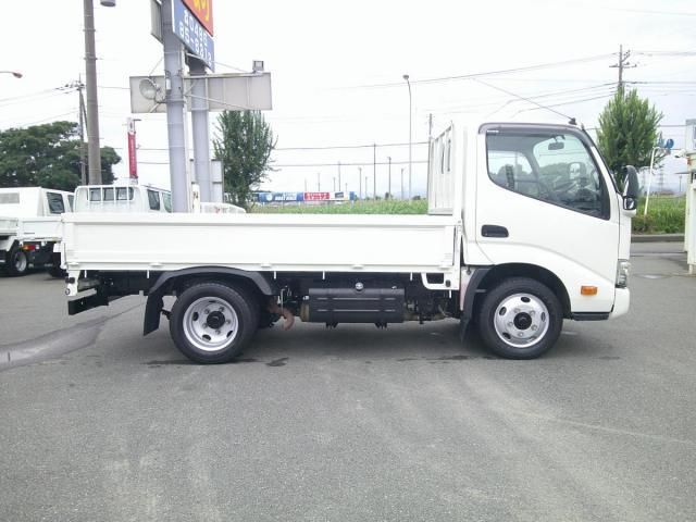 HINO DUTRO 2017 Image 31