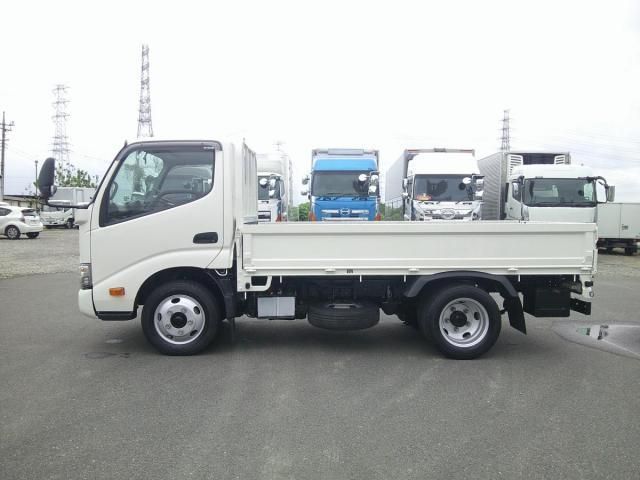 HINO DUTRO 2017 Image 31