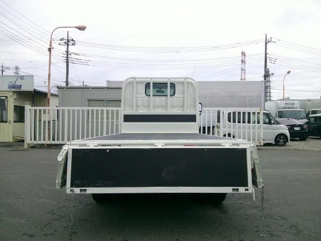 HINO DUTRO 2017 Image 31