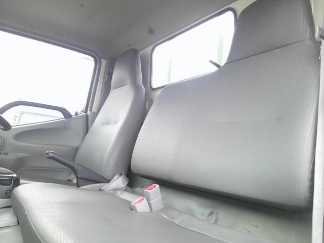 HINO DUTRO 2017 Image 31