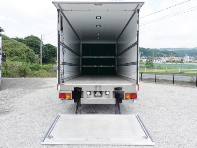 MITSUBISHI FUSOU FIGHTER 2015 Image 31