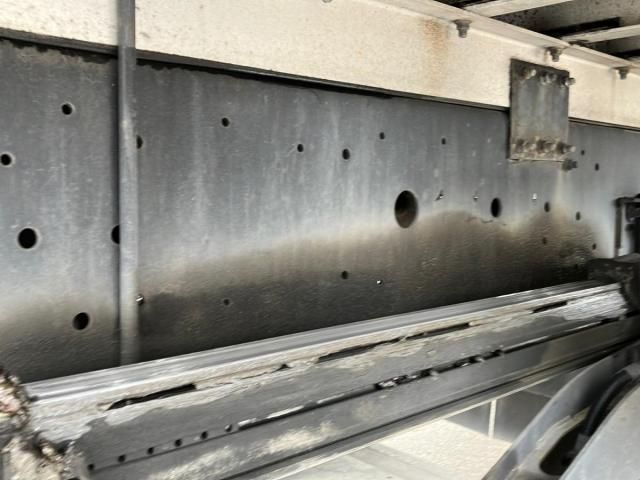 NISSAN DIESEL QUON 2016 Image 31