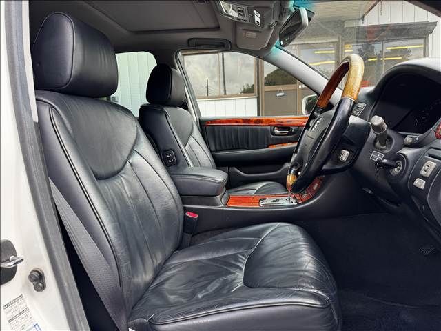 TOYOTA CELSIOR 2004 Image 31