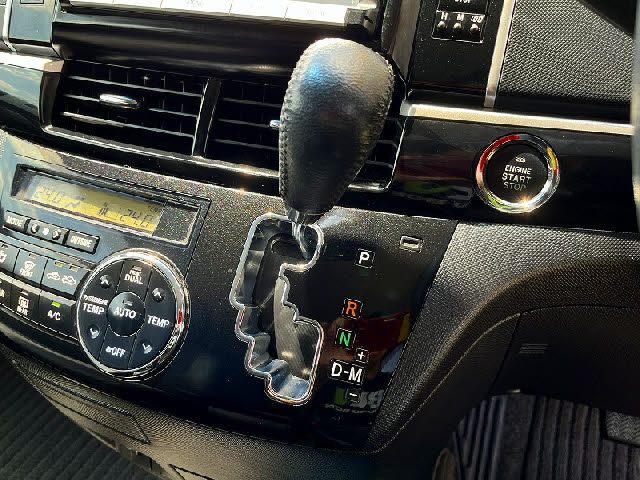 TOYOTA ESTIMA 2014 Image 31