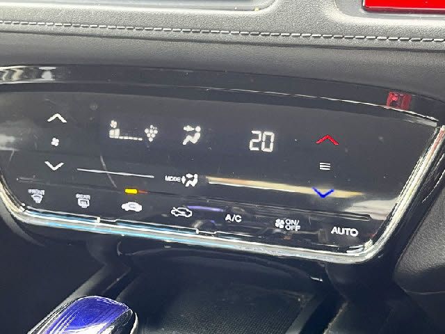 HONDA VEZEL HYBRID 2016 Image 31