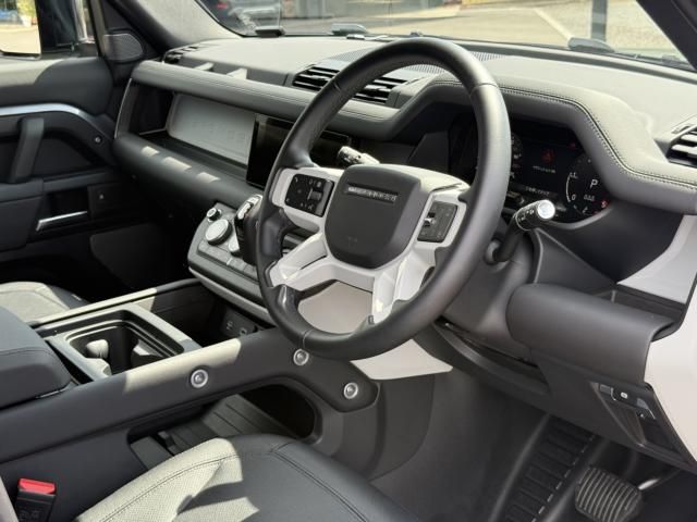 ROVER DEFENDER 2024 Image 31