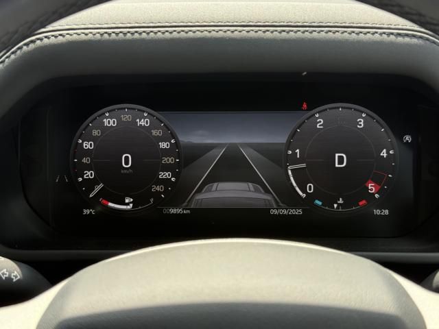 ROVER DEFENDER 2024 Image 31